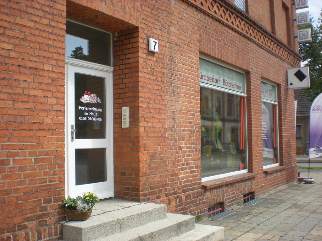 Ferienwohnung Lilly Wittenberge Bagian luar foto